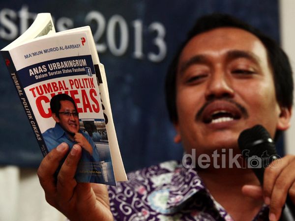 Buku Anas Urbaningrum Tumbal Politik Cikeas Diluncurkan