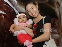 Bayi Perempuan Ayu Dewi yang Menggemaskan