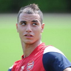 Chamakh Tak Menyesal Hijrah ke Inggris