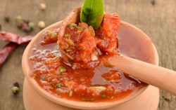 Yuk, Picu Semangat dan Turunkan Berat Badan dengan Makanan Pedas!