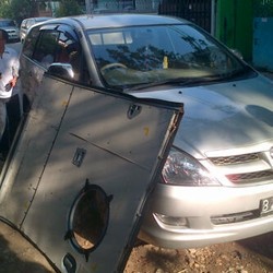 Ini Pintu Darurat Heli AD yang Timpa Rumah Warga di Penjaringan