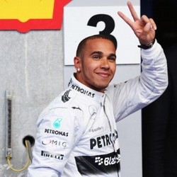 Raih Pole, Hamilton Sebut Faktor Cuaca sebagai Penentu