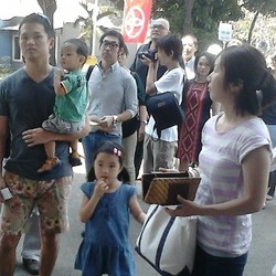 Penonton Padati Turnamen Sumo di Jakarta