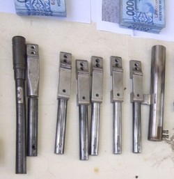 2 Pengrajin Senpi Rakitan di Cipacing Diamankan Polisi