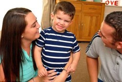 Pakai Implan Otak, Bocah yang Bisu Karena Penyakit Langka Ini Akhirnya Bicara