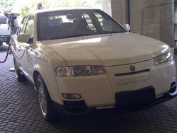 Prototipe Sedan Listrik Hevina Habiskan Rp 500 Juta