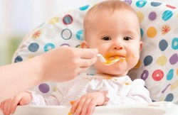 ASI Tetap Diberikan Meski Bayi Mulai Diberi Makanan Padat Pertama