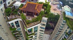 Unik, China Punya Kuil Megah di Atas Apartemen