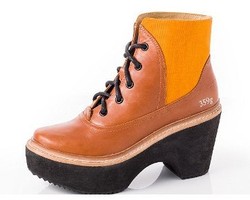 Unik, Ada Sepatu yang Dijual Berdasarkan Beratnya