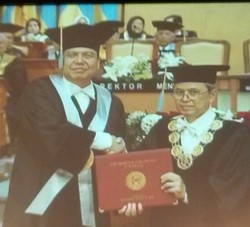 Ini Alasan Unair Menganugerahi Gelar Doktor Honoris Causa Kepada Chairul Tanjung