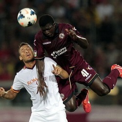 Roma Kalahkan Livorno 2-0