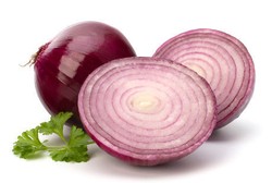 Ketombe dan Jerawat Tak Kunjung Hilang? Atasi dengan Bawang Merah