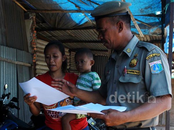 Warga Bantaran Waduk Ria Rio Diberi Surat Peringatan