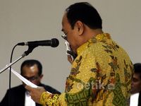 Bacakan Pledoi, Djoko Susilo Menangis