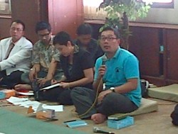 Ridwan Kamil Nga-Bandung-an di RSU Pindad, Ajak Warga Tata Ulang Kota