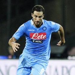 Jatuh di Pantai, Higuain Masuk Rumah Sakit