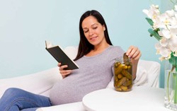 Wanita Hamil Sebaiknya Tak Konsumsi Kopi dan Tauge Mentah