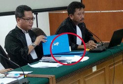 Soal US$ 100 di Buku Irjen Djoko, KPK: Itu Contempt of Court!