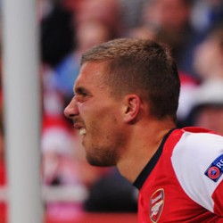 Podolski Absen 3 Pekan, Kondisi Ramsey-Wilshere Meragukan