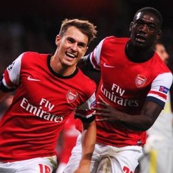 Menang 2-0, Arsenal Lolos ke Fase Grup