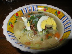 Naik Klotok di Kalimantan, Paling Nikmat Makan Soto Singkong