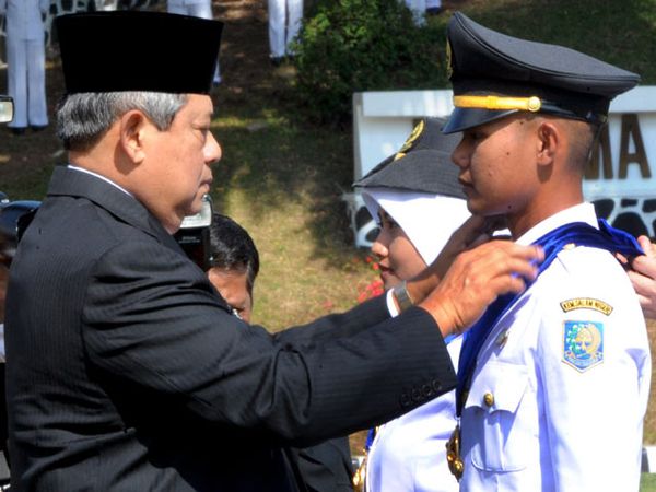 Presiden SBY Lantik Lulusan IPDN 2013