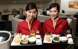 Cathay Pacific Sajikan Menu Kanton Otentik dari Restoran Berbintang Michelin
