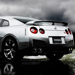 Tantang Google, Nissan Ikut Bikin Mobil Pintar