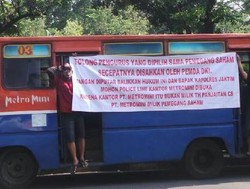 Sopir Metromini Geruduk Kantor Jokowi Tuntut Pembuatan KIR Dipermudah