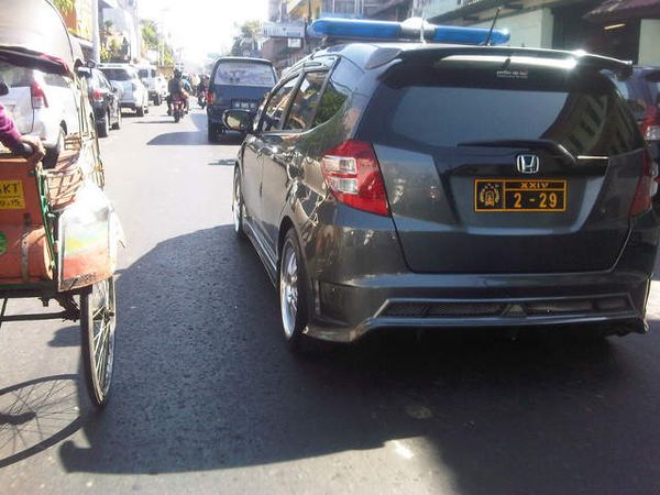 Honda Jazz Patroli Gaul