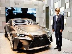 Mengintip Showroom Berfasilitas Kelas 1 Khas Lexus