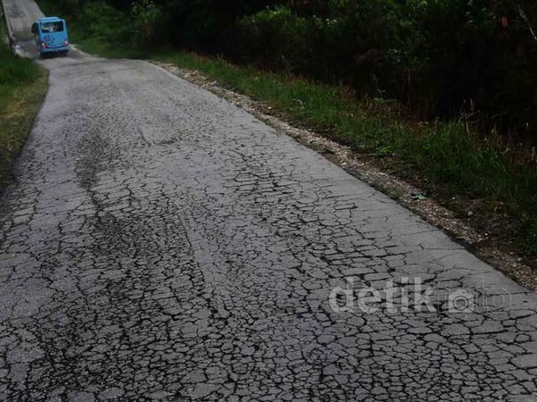 Perbaikan Jalan Lintas Medan-Aceh