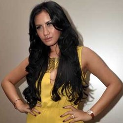 Jomblo, Shinta Bachir Tak Canggung Beradegan Ranjang dengan Albert Halim