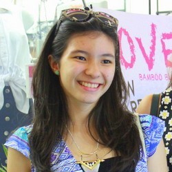 Potret Keakraban Wulan Guritno dan Shaloom