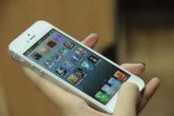 Wozniak: Apple Harus Buat Ponsel Selain iPhone!