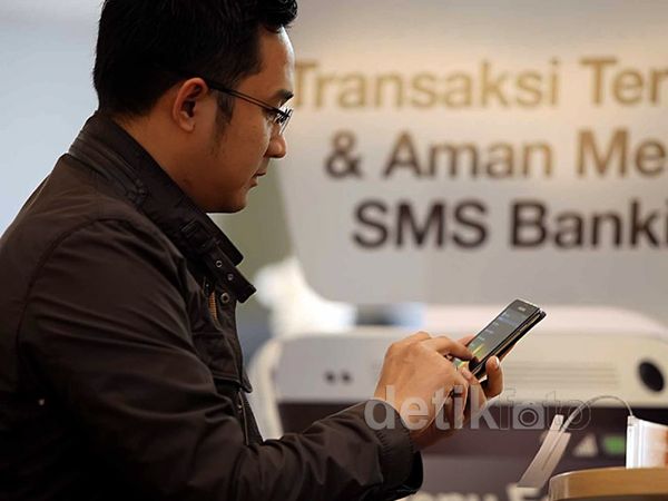 Danamon SMS Banking Hadir dengan Fitur Terbaru Danamon SMS Banking Hadir dengan Fitur Terbaru