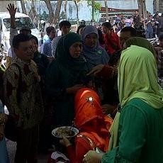 Berkah Unggul Mutlak di TPS Dekat Rumah Khofifah