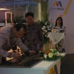 Bank Mega Resmikan Kantor Pusat Kartu Kredit di Kuningan