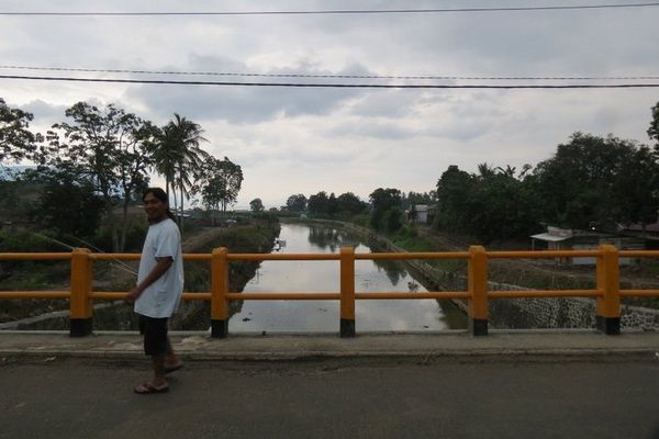 Jembatan Unik Penghubung Samosir-Sumatera