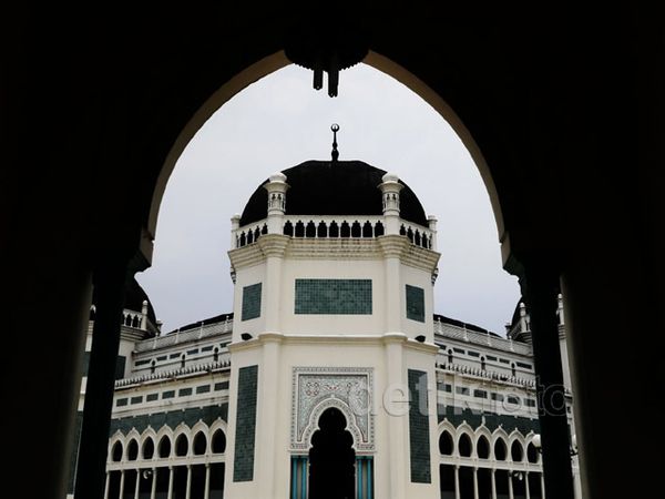 Kemegahan Masjid Raya Al Mashun