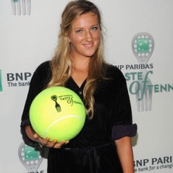 Azarenka: Tempat Makan Setara Disneyland