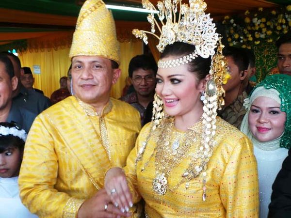 Kebahagiaan Bella Saphira dan Mayor Jenderal Agus