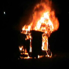 Massa Tuntut Pilwali Probolinggo Diulang Makin Beringas, Mobil Polisi Dibakar