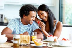 Hafal Makanan Favorit Pasangan Prediksi Kepuasan terhadap Hubungan