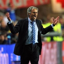 Mourinho Menyoal Timnya yang Sering Dapat Kartu Merah