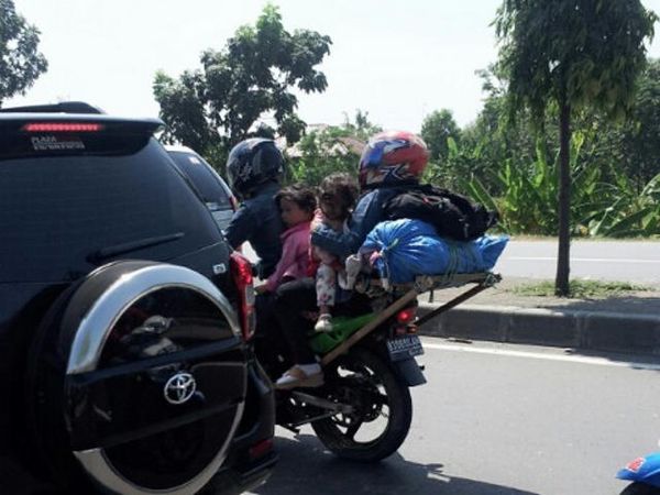 Kawasaki Ninja Jadi Sofa