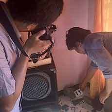 Olah TKP Rusuh Probolinggo Amankan Batu dan Serpihan Kaca