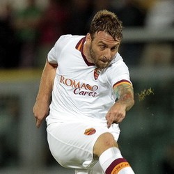 Garcia: De Rossi Akan Bertahan di Roma