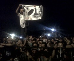 Konser di Yogya, Iwan Fals Sindir Perilaku Korup Para Pemimpin