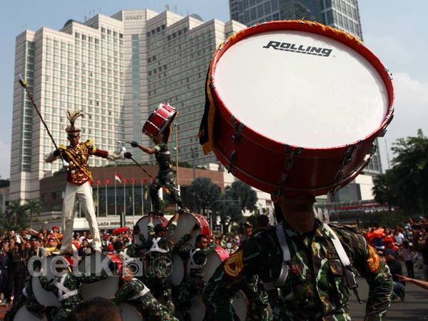 Karnaval World Police Concert Indonesia 2013